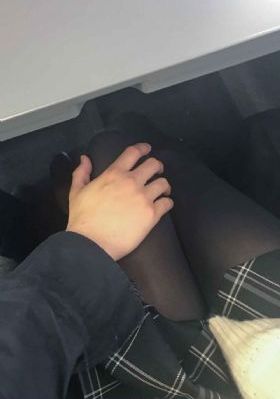 年轻的邻居在线观看