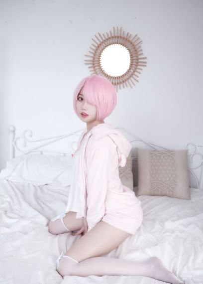 小媳妇看电视剧