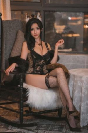 隔壁房间